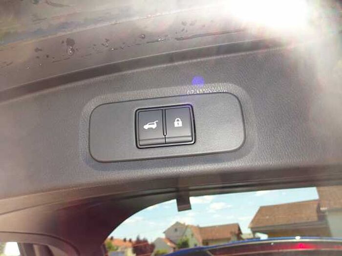 Nissan Qashqai Elektro/Benzin 1.5 VC-T e-Power N-Connecta