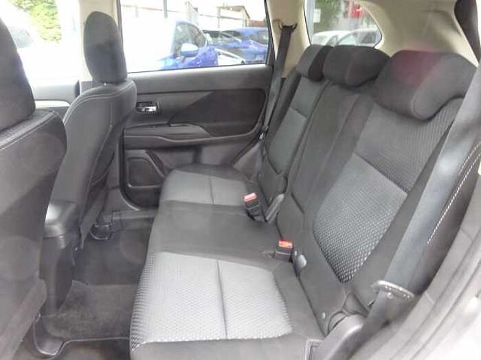 Mitsubishi Outlander 2.0 2WD EDITION100