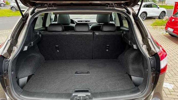 Nissan Qashqai 1.2 DIG-T TEKNA