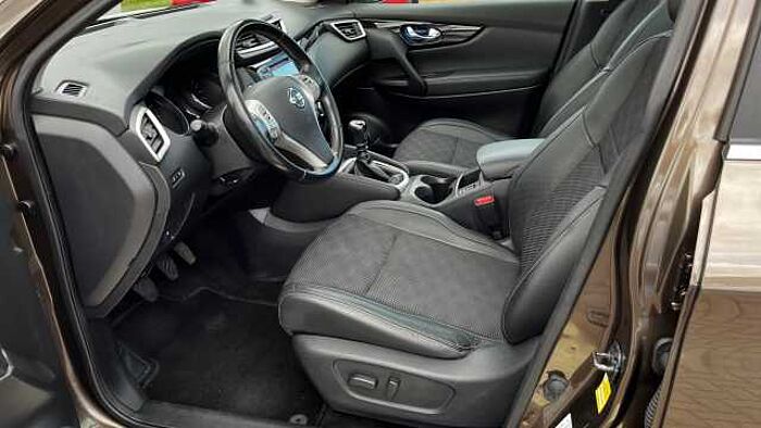 Nissan Qashqai 1.2 DIG-T TEKNA