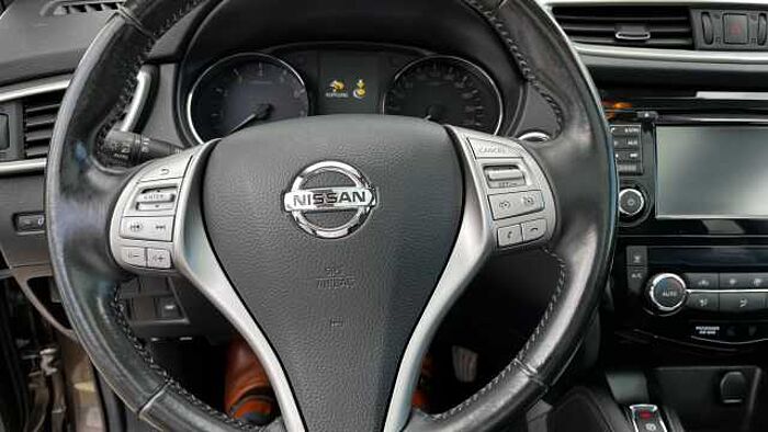 Nissan Qashqai 1.2 DIG-T TEKNA