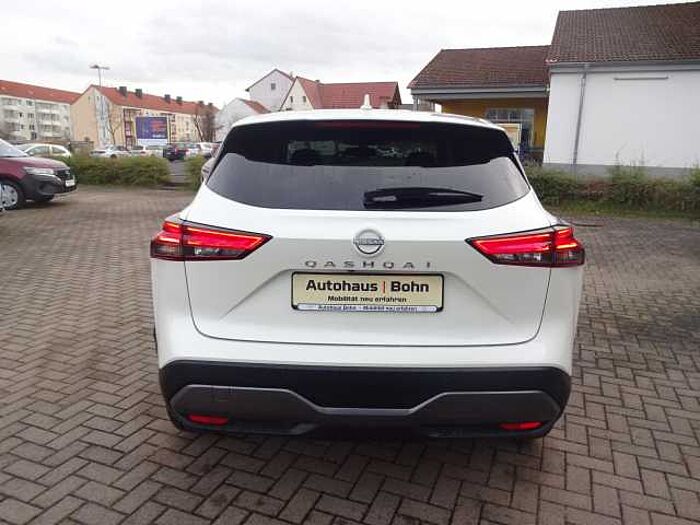 Nissan Qashqai 1.3 DIG-T MHEV N-Connecta